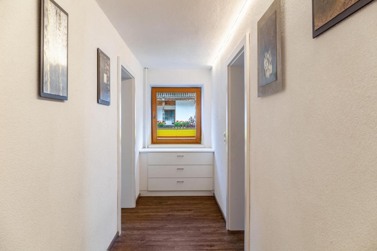 Ferienwohnung Galerie Kaiser Майерхофен Екстериор снимка